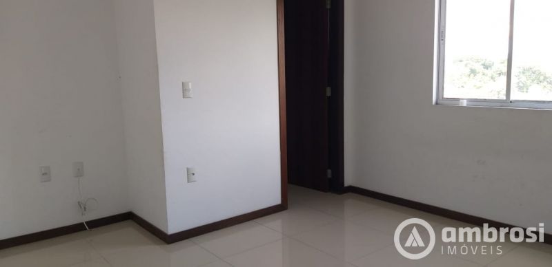 Apartamento de 2 quartos, | Eu Corretor