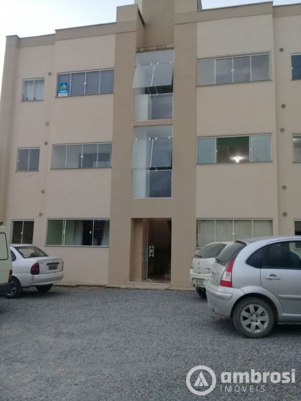 Apartamento semi-mobiliado - RIO BRANCO 