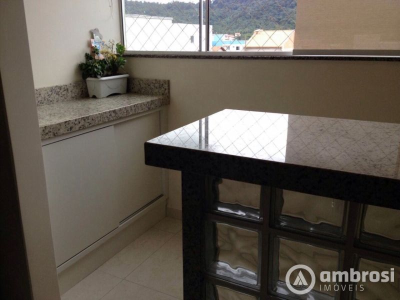 Apartamento semi-mobiliado - RIO BRANCO 
