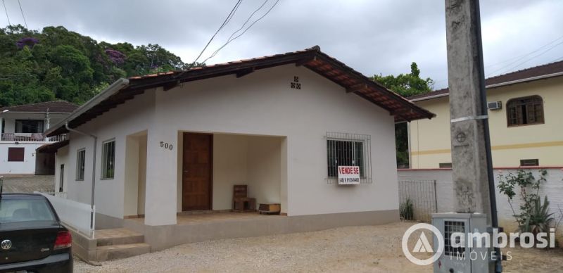 Casa de 2 quartos, no bairro Primeiro de Maio, em Brusque | Eu Corretor