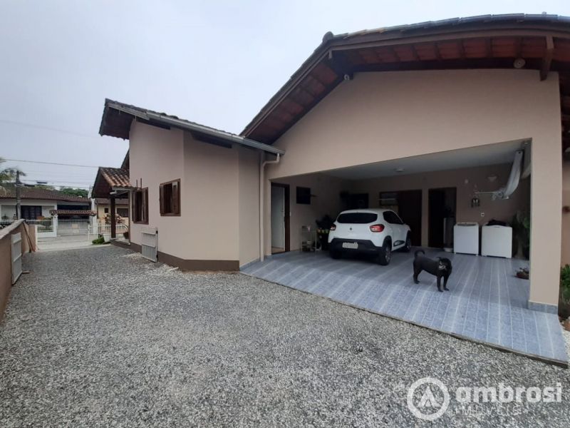 Casa de 3 quartos, 265m² no bairro São Luiz, em Brusque | Eu Corretor