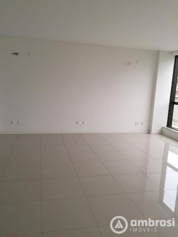 Sala Comercial de 104m² | Eu Corretor