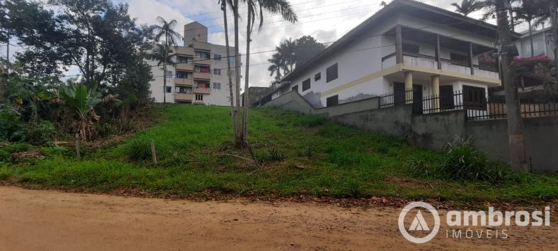 Terreno em área nobre - Bairro Jardim Maluche