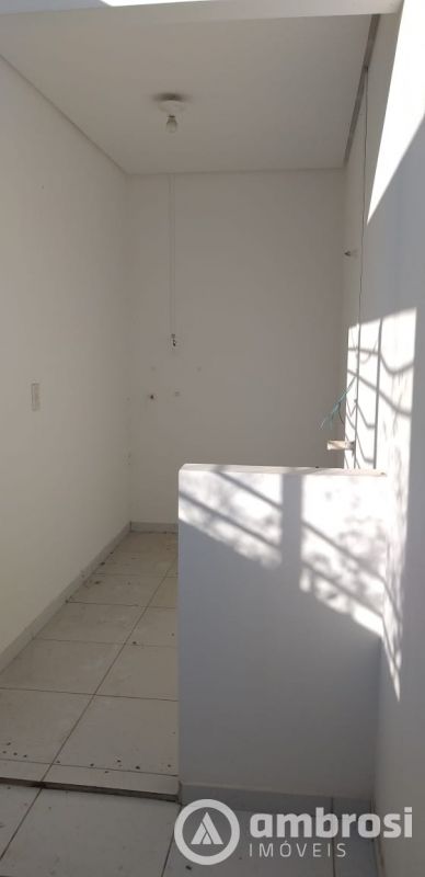 CASA 01 SUITE + 02 QTOS  - CONDOMINIO COM PISCINA 