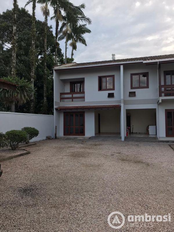 Casa de 3 quartos, no bairro Guarani, em Brusque | Eu Corretor