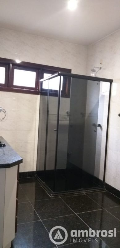 CASA 02 SUITES + 02 QTOS - SEMI MOBILIADA - GUARANI 