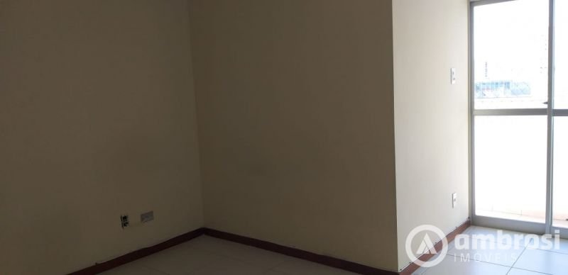 APTO 01 SUITE + 02 QTOS + DEPENDENCIA - CENTRO 