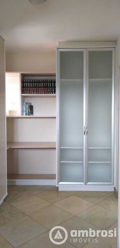 CASA 01 SUITE + 03 QTOS - SEMI MOBILIADA - BAIRRO JARDIM MALUCHE 