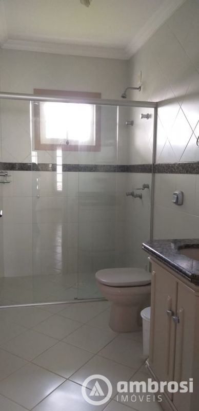 CASA 01 SUITE + 03 QTOS - SEMI MOBILIADA - BAIRRO JARDIM MALUCHE 