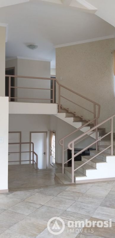 CASA 01 SUITE + 03 QTOS - SEMI MOBILIADA - BAIRRO JARDIM MALUCHE 