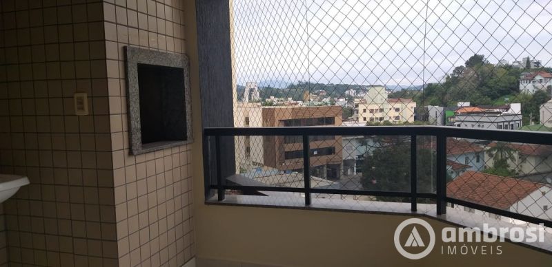 APTO 01 SUITE + 02 QTOS - CENTRO 