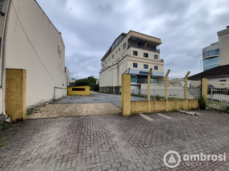TERRENO COMERCIAL NO CENTRO DE BRUSQUE
