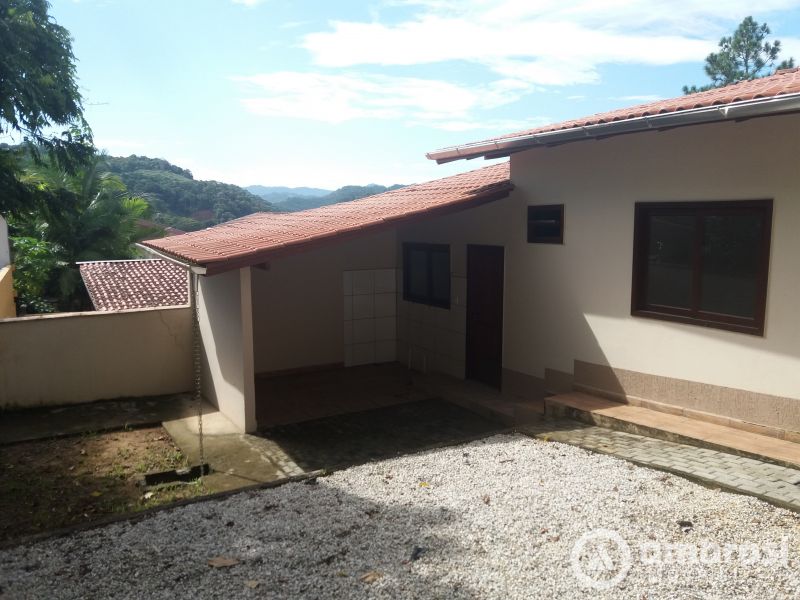 Casa de 3 quartos, 170m² no bairro Dom Joaquim, em Brusque | Eu Corretor