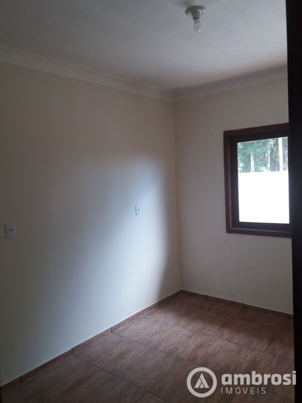 CASA COM 3 QTOS - DOM JOAQUIM 