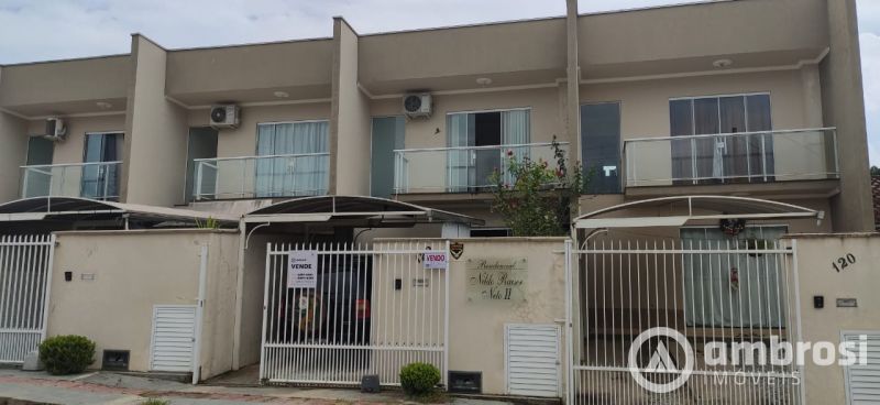 Sobrado Com Ótimo Espaço e Muito Bem Acabado _ Bairro São João