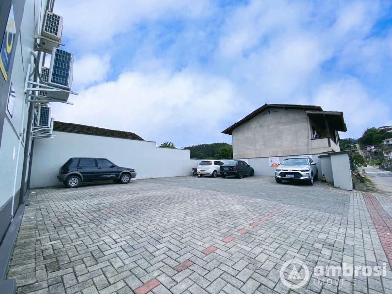 Sala Comercial de 254m² no bairro Ponta Russa, em Brusque | Eu Corretor