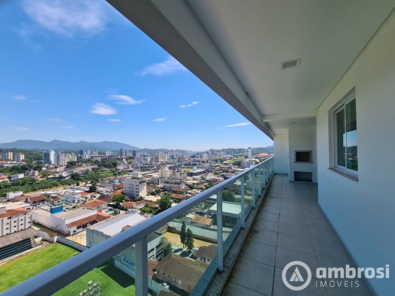 Apto 1 suíte + 2 qtos - Centro  