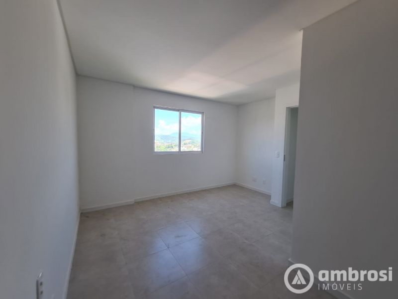 Apto 1 suíte + 2 qtos - Centro  