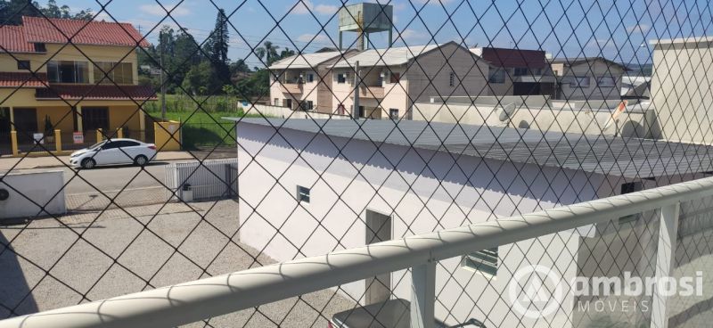 Oportunidade Para Investidor !!! 3 Casas no Mesmo Terreno