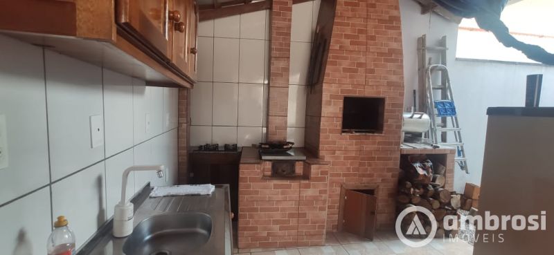 Oportunidade Para Investidor !!! 3 Casas no Mesmo Terreno
