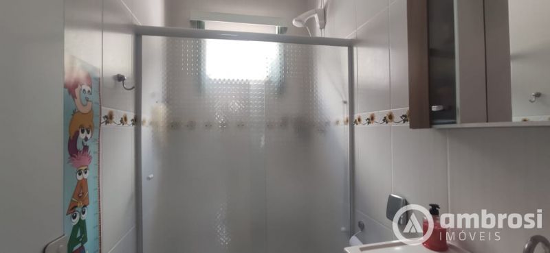 Oportunidade Para Investidor !!! 3 Casas no Mesmo Terreno