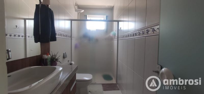 Oportunidade Para Investidor !!! 3 Casas no Mesmo Terreno