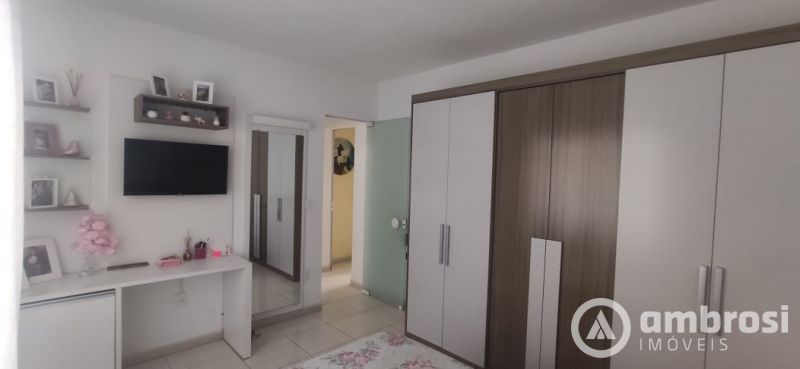 Oportunidade Para Investidor !!! 3 Casas no Mesmo Terreno