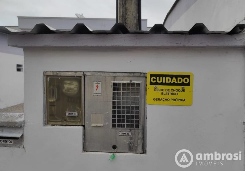 Oportunidade Para Investidor !!! 3 Casas no Mesmo Terreno