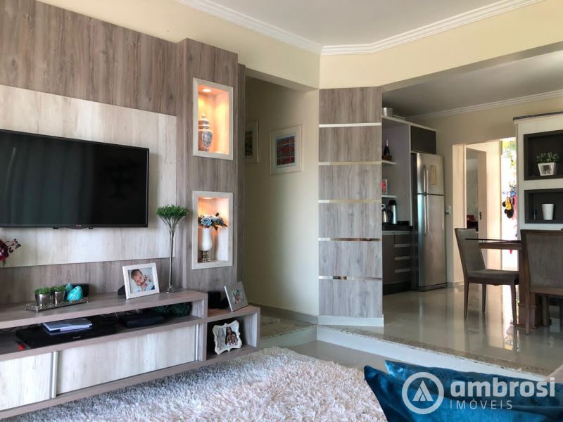 Casa de 5 quartos, 194m² no bairro Planalto, em Brusque | Eu Corretor