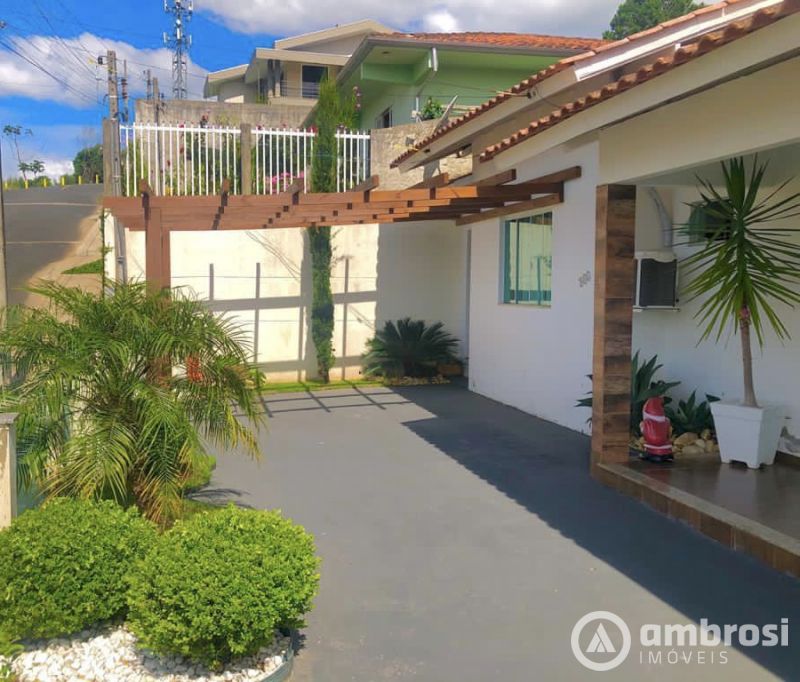 Casa de 5 quartos, 194m² no bairro Planalto, em Brusque | Eu Corretor