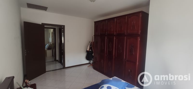 Bela Casa e Muito Espaçosa - Bairro Bateas 