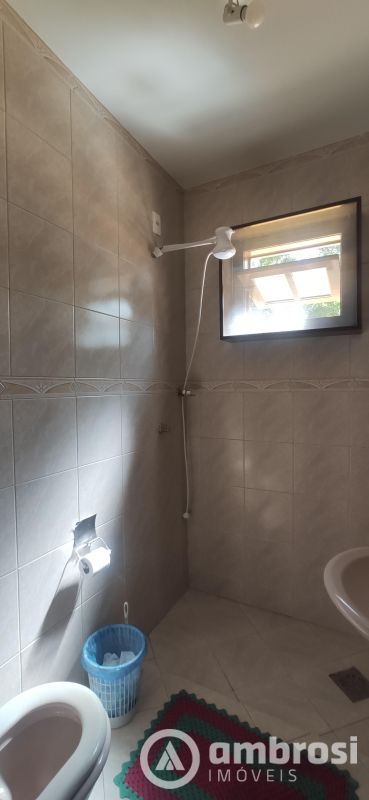 Bela Casa e Muito Espaçosa - Bairro Bateas 