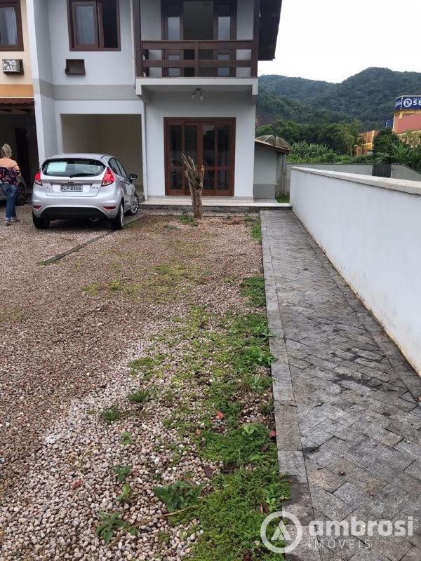 Casa no bairro Guarani, em Brusque | Eu Corretor