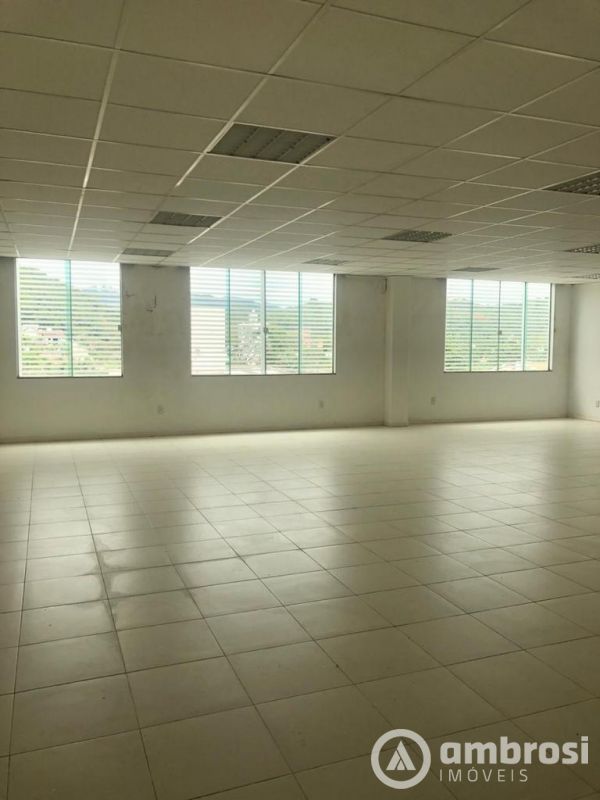 Sala Comercial no bairro Centro, em Guabiruba | Eu Corretor