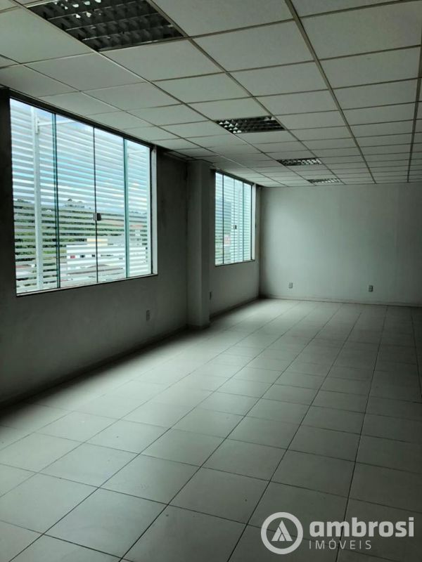 Sala Comercial no bairro Centro, em Guabiruba | Eu Corretor