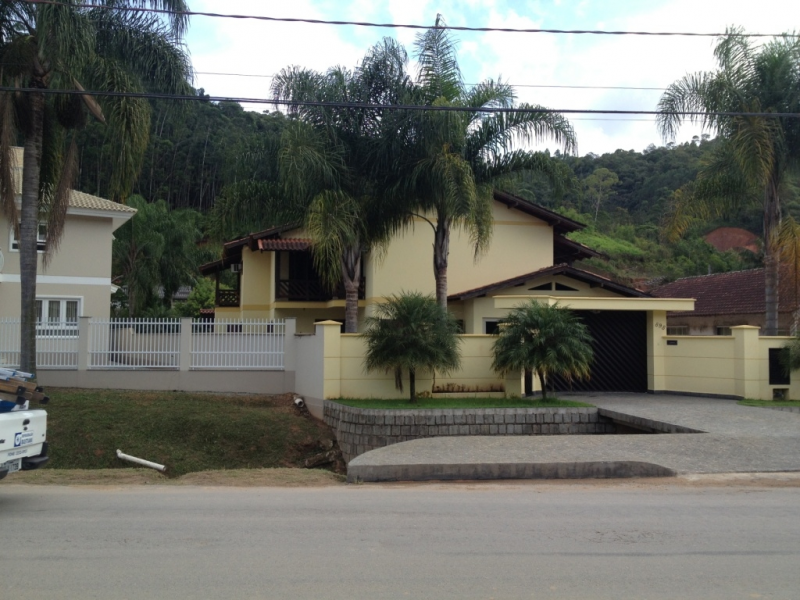 Casa de 5 quartos, 400m² no bairro São Pedro, em Brusque | Eu Corretor