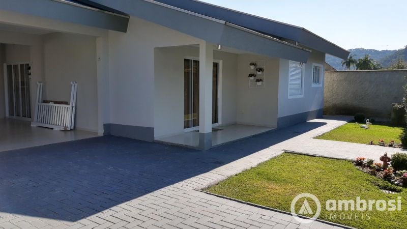 Casa de 3 quartos, 175m² no bairro Dom Joaquim, em Brusque | Eu Corretor
