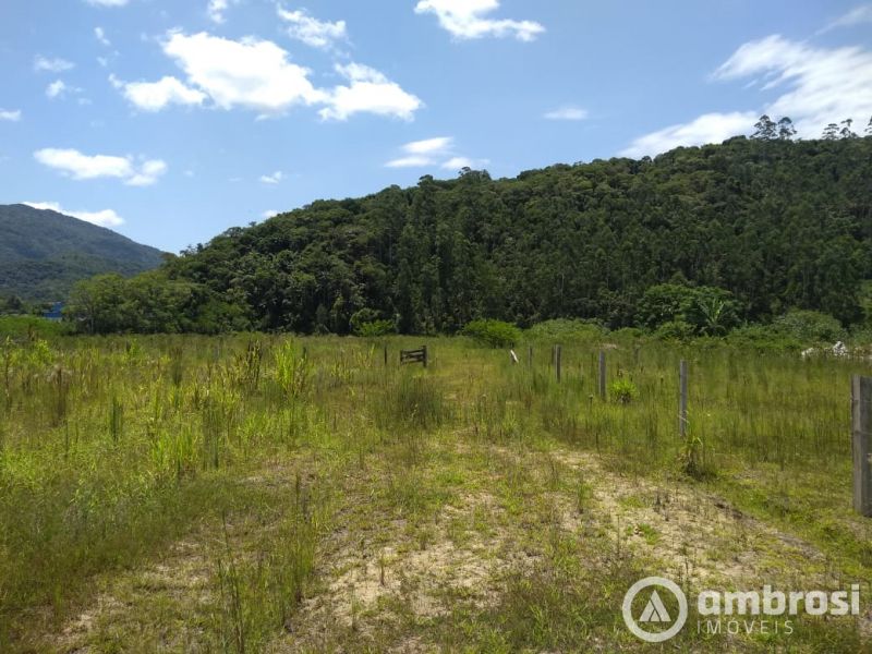 Lote/Terreno de 27300m² no bairro Bateas, em Brusque | Eu Corretor