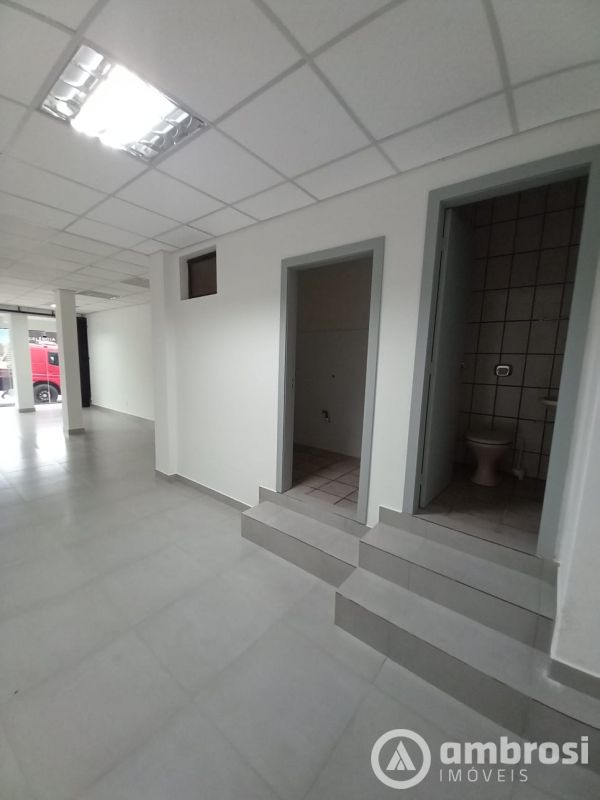SALA COMERCIAL-85M2,00 -CENTRO 2