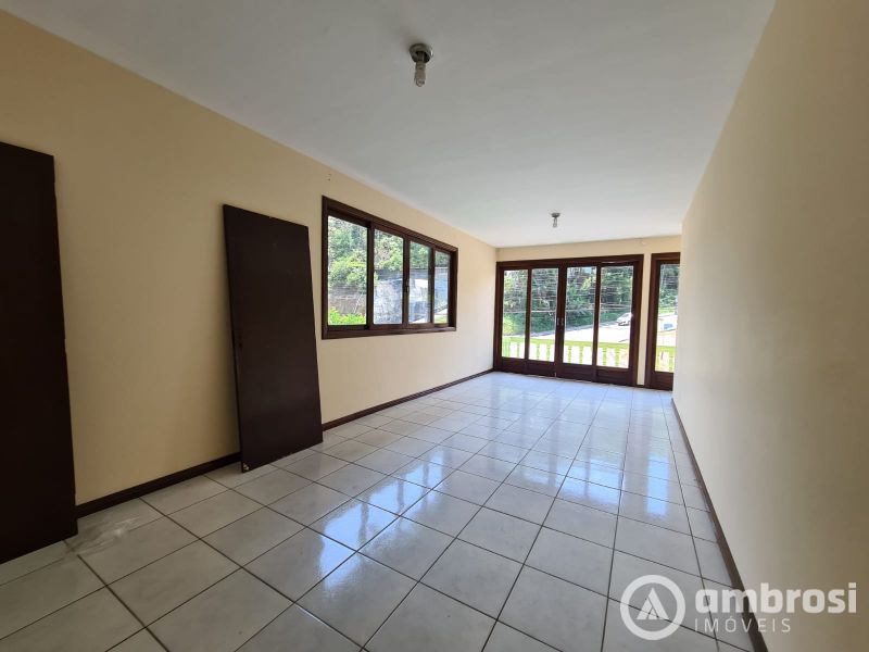 Casa de 3 quartos, no bairro Azambuja, em Brusque | Eu Corretor