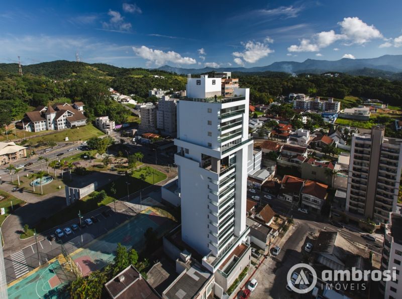 Apartamento de 3 quartos, 203m² no bairro Centro, em Brusque | Eu Corretor