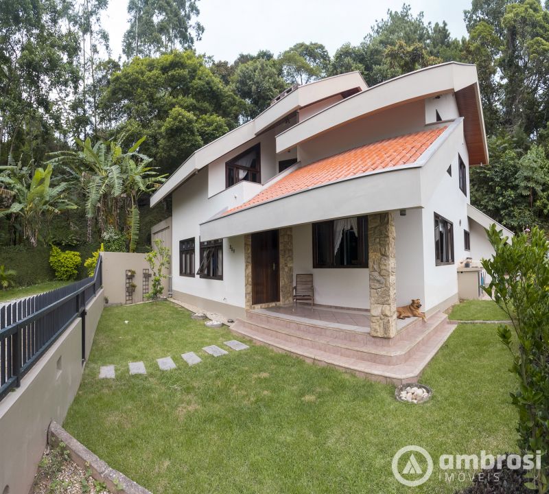 AMPLA CASA NO BAIRRO SANTA RITA | BRUSQUE