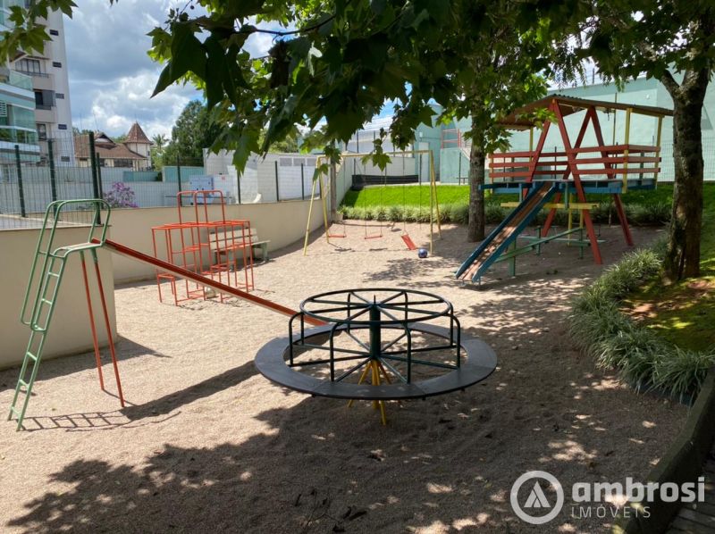 APARTAMENTO DE 3 QUARTOS + 4 VAGAS | CENTRO DE BRUSQUE - SC | ALUGUEL
