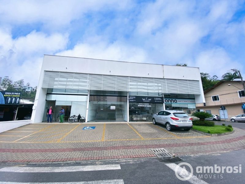 Sala Comercial de 100m² no bairro Santa Rita, em Brusque | Eu Corretor