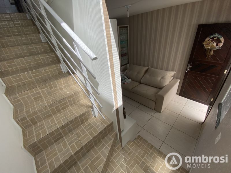 LINDO SOBRADO SEMIMOBILIADO COM PISCINA | BATEAS