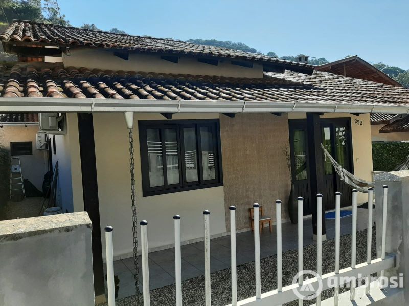 Casa de 3 quartos, no bairro Limeira Baixa, em Brusque | Eu Corretor