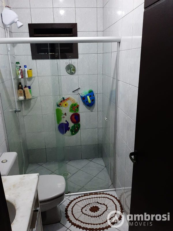 Casa com piscina - Limeira Baixa