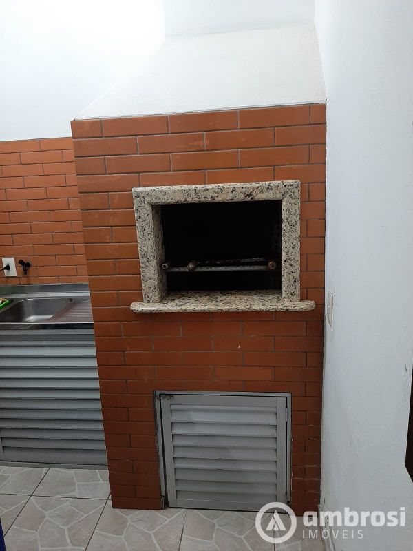 Casa com piscina - Limeira Baixa