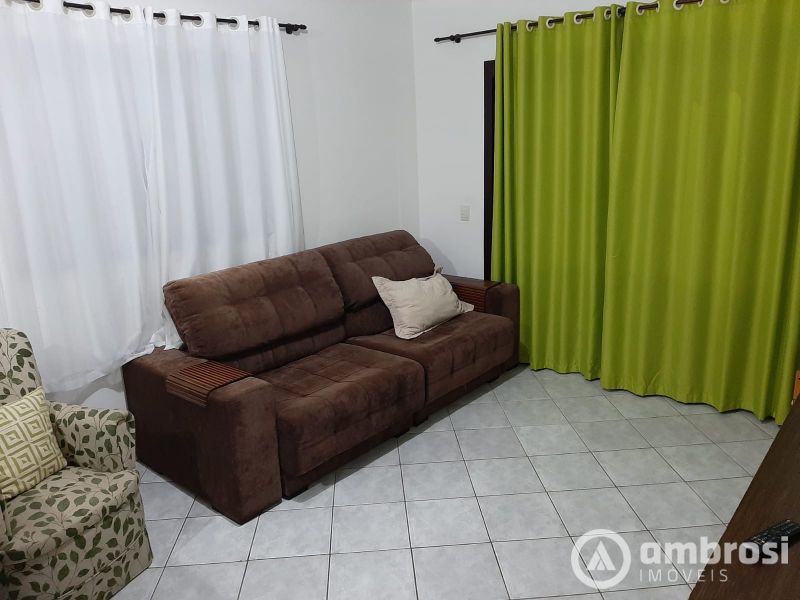 Casa com piscina - Limeira Baixa