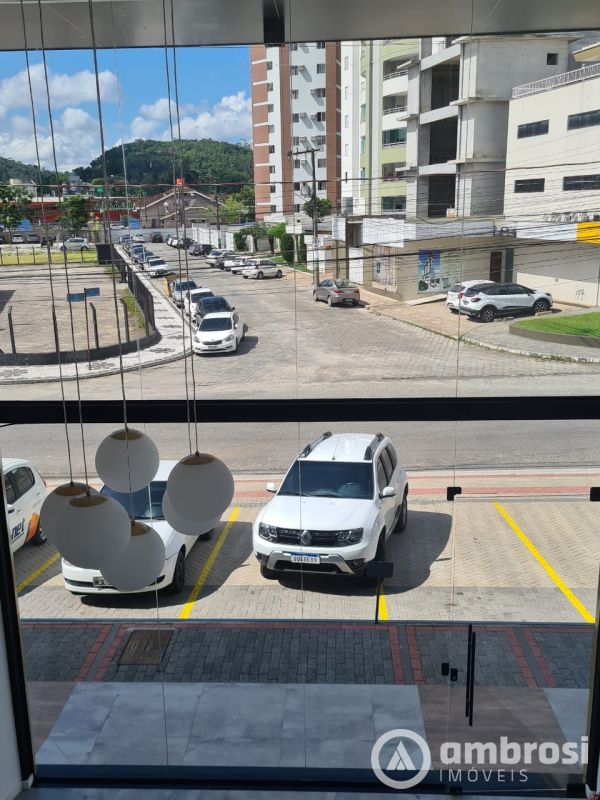 Sala Comercial de 176m² | Eu Corretor